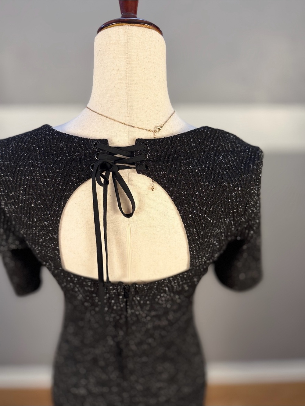 Black Glitter V-Neck Midi Dress - Picture 6 of 9
